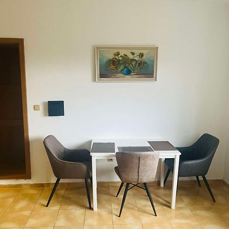 Apartman U Slunecnice Husinetz Exterior photo